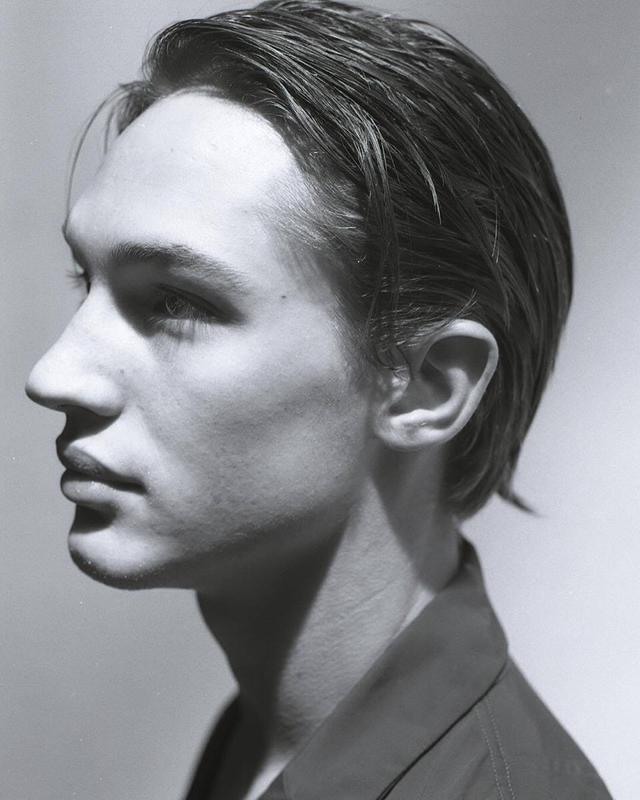 洋務派影单|可盐可甜的性感硬汉“汤老湿”-汤姆·哈迪和他的10部精选代表作品！！附蓝光资源！